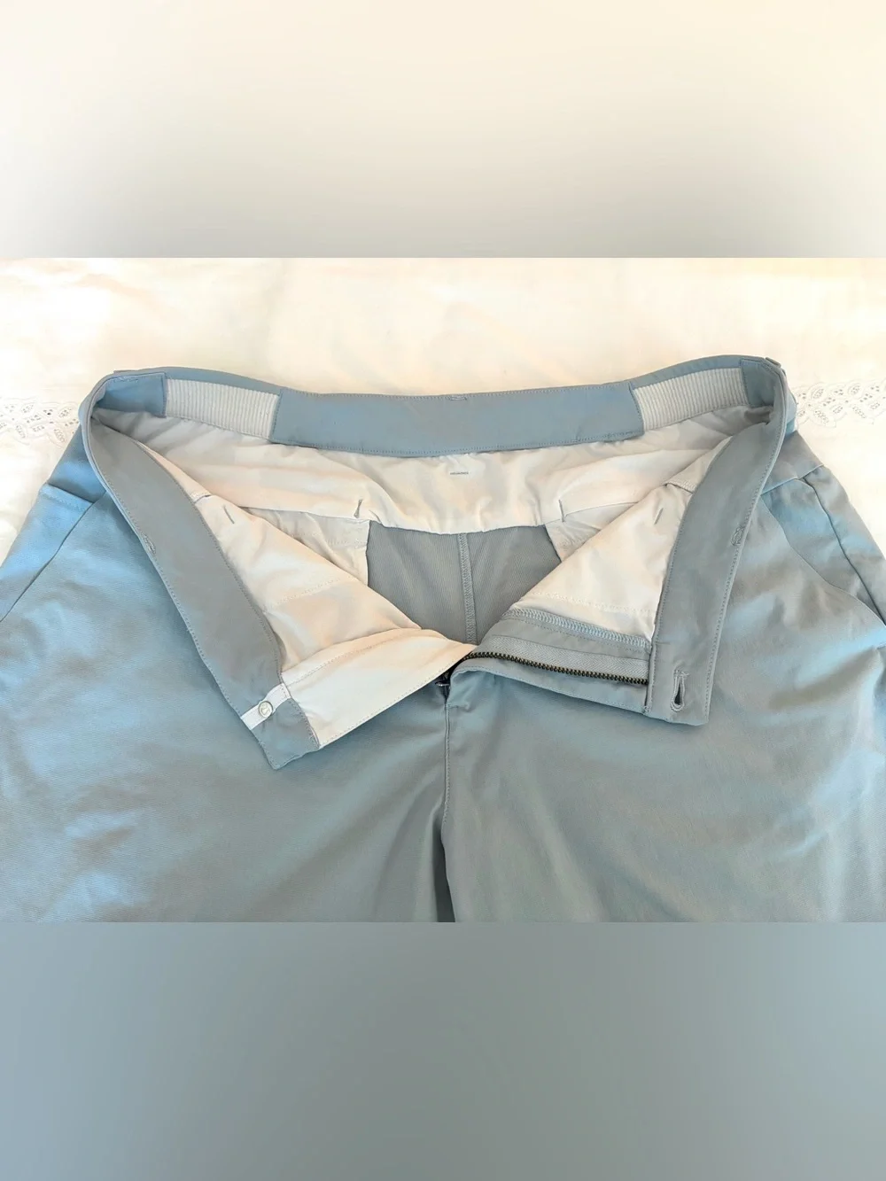 Lululemon Men's Commission Golf Shorts Sz 36 Light Blue